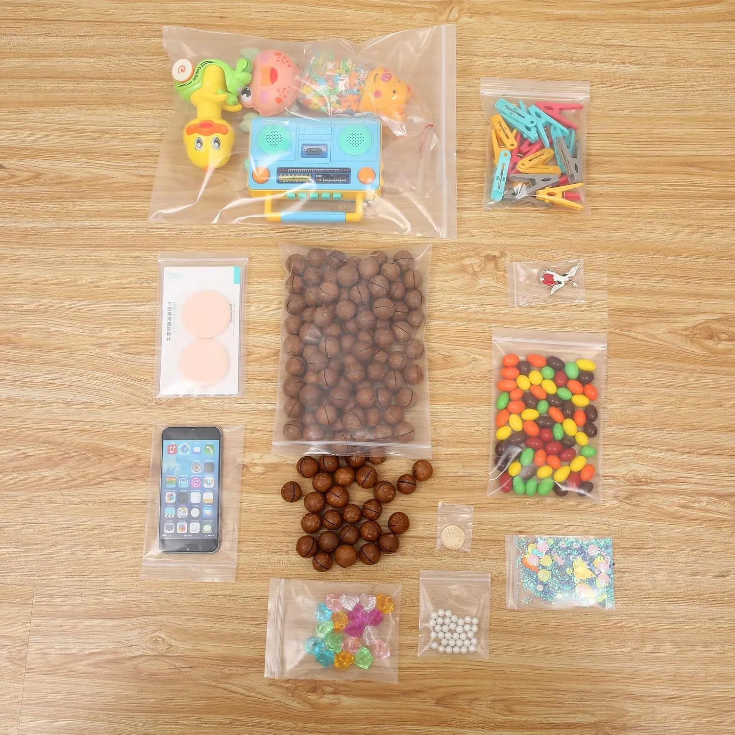 20 Pack 16" x 20" Large Clear Zip Thick Lock Zipper Bags 4 Mil Heavy Duty 4 Gallon Storage Bags Reclosable Packing Clothing T-Shirt Shoes Toys zip Bag