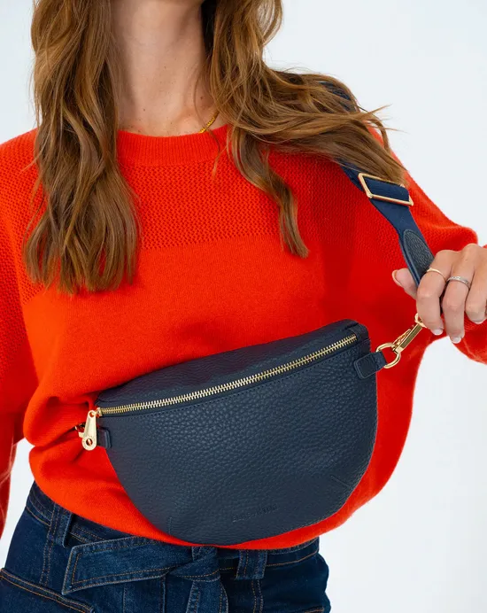 Alamo Sling Bag