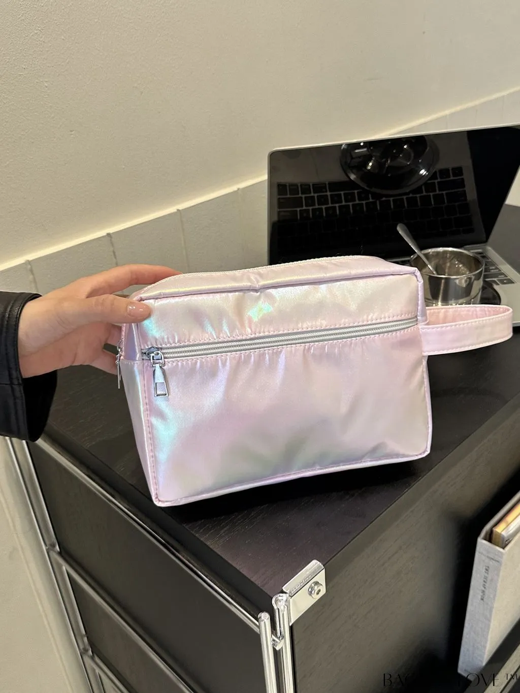 BagForLove - Sleek and Shiny Metallic Clutch