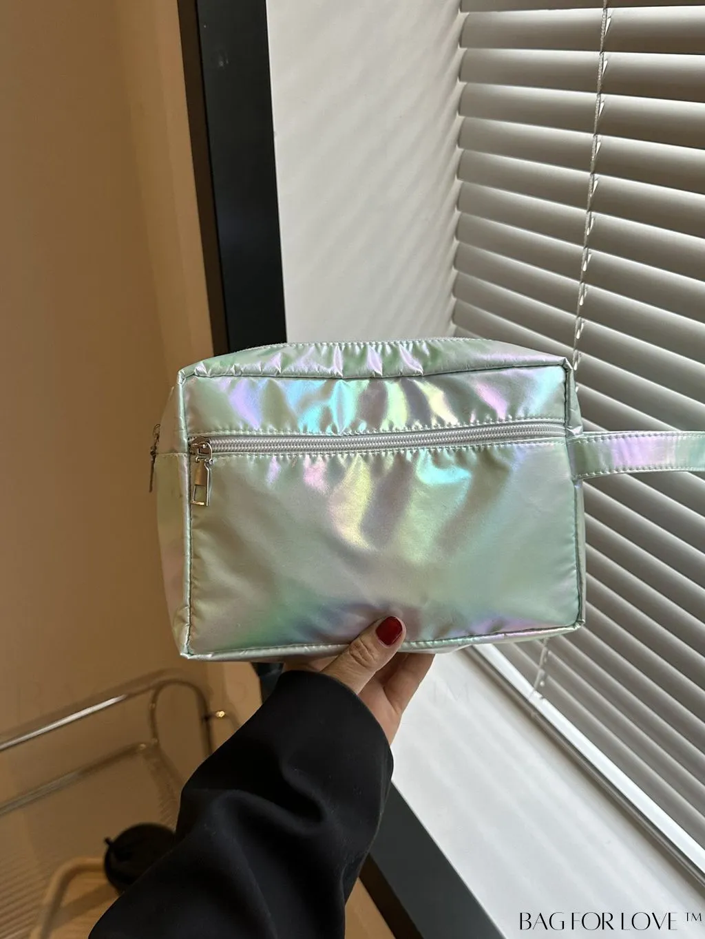 BagForLove - Sleek and Shiny Metallic Clutch