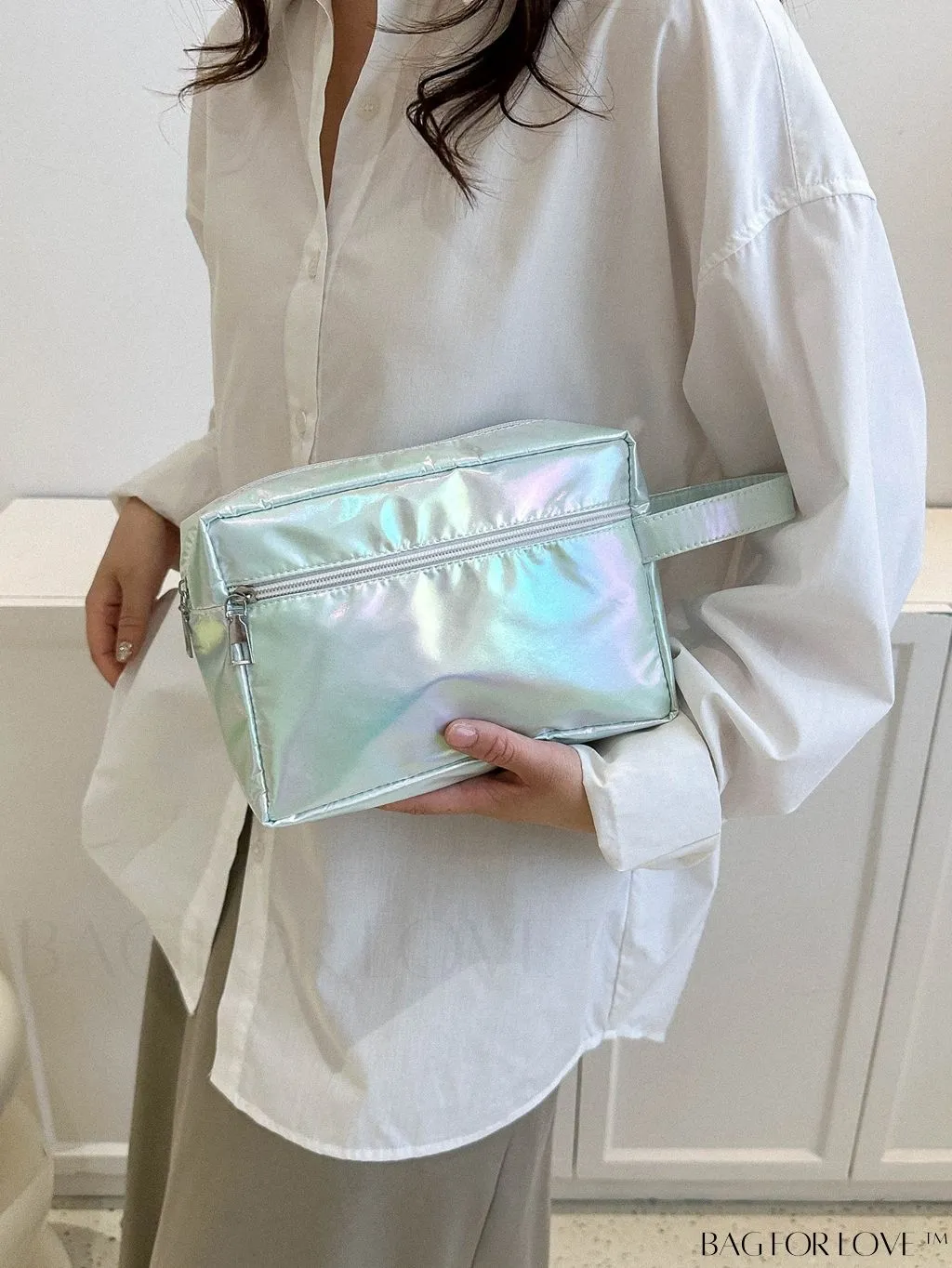 BagForLove - Sleek and Shiny Metallic Clutch