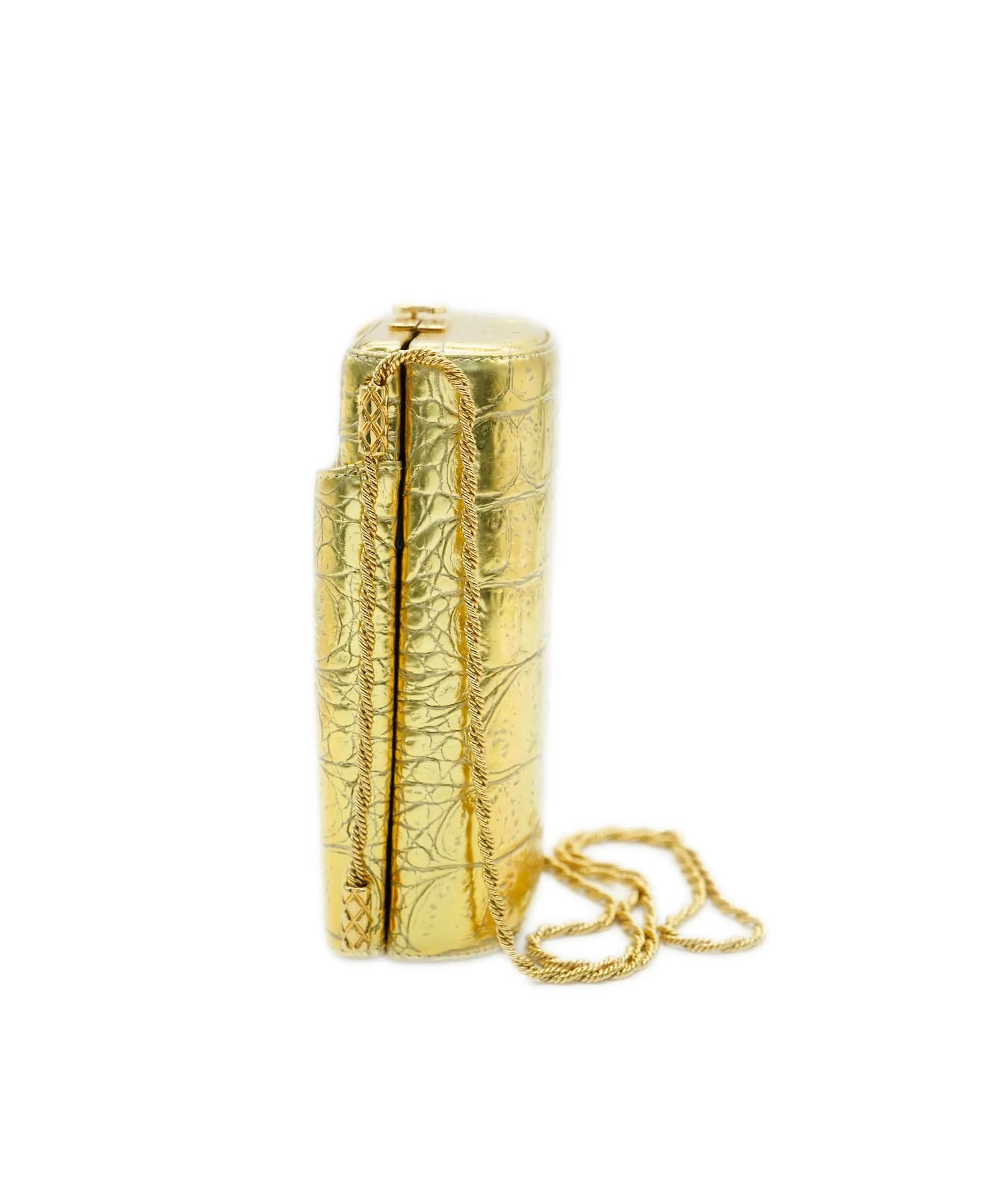 *COLLECTOR'S PIECE* CHANEL GOLD CROC EMBOSSED VANITY CASE BAG IN CALFSKIN LEATHER WITH GOLD HARDWARE DXBS2073