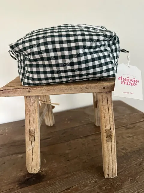 Daisie Mae bathroom Bag
