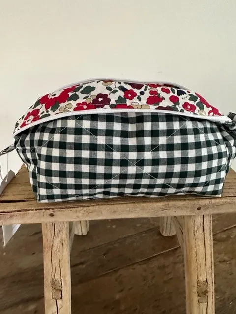 Daisie Mae bathroom Bag