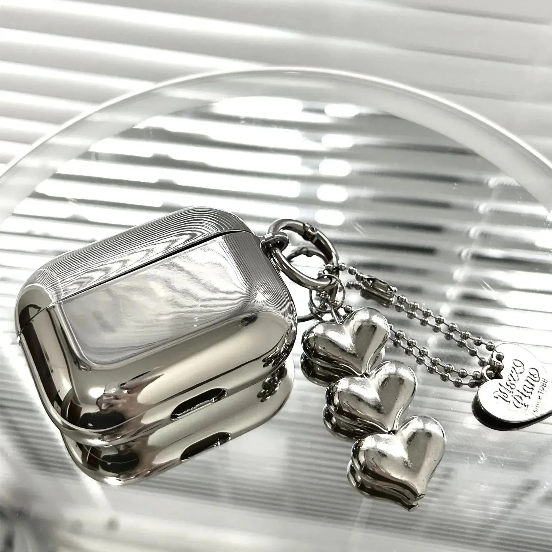 Electroplated Silver AirPods Case - Heart Keyring