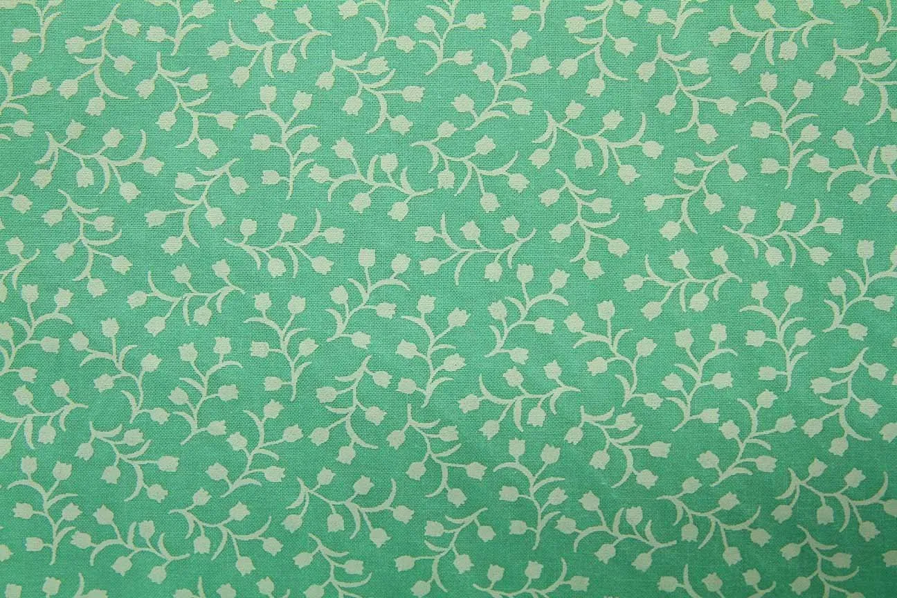 FL: Lady’s Mantle Green Patchwork / Craft Fabric