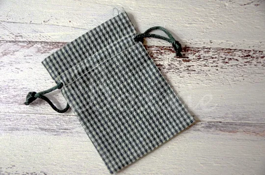 Green gingham fabric bag with 3x4 inch