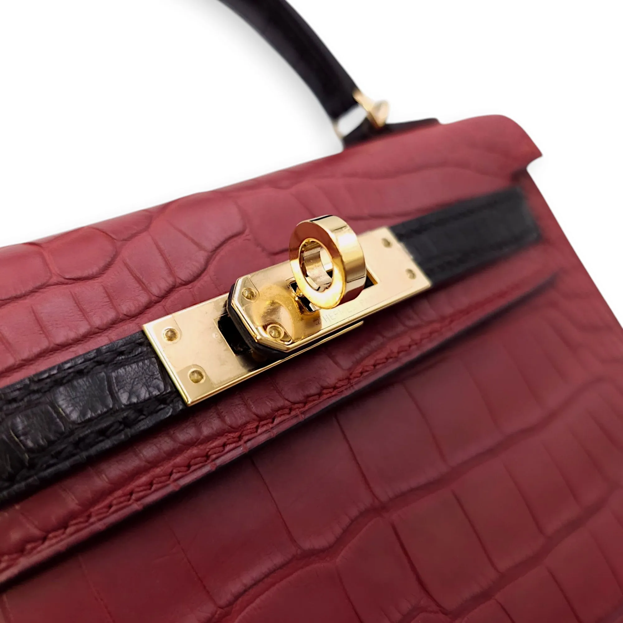 HSS Sellier Kelly 20 Rouge H/Black in Matte Alligator, Permabrass hardware