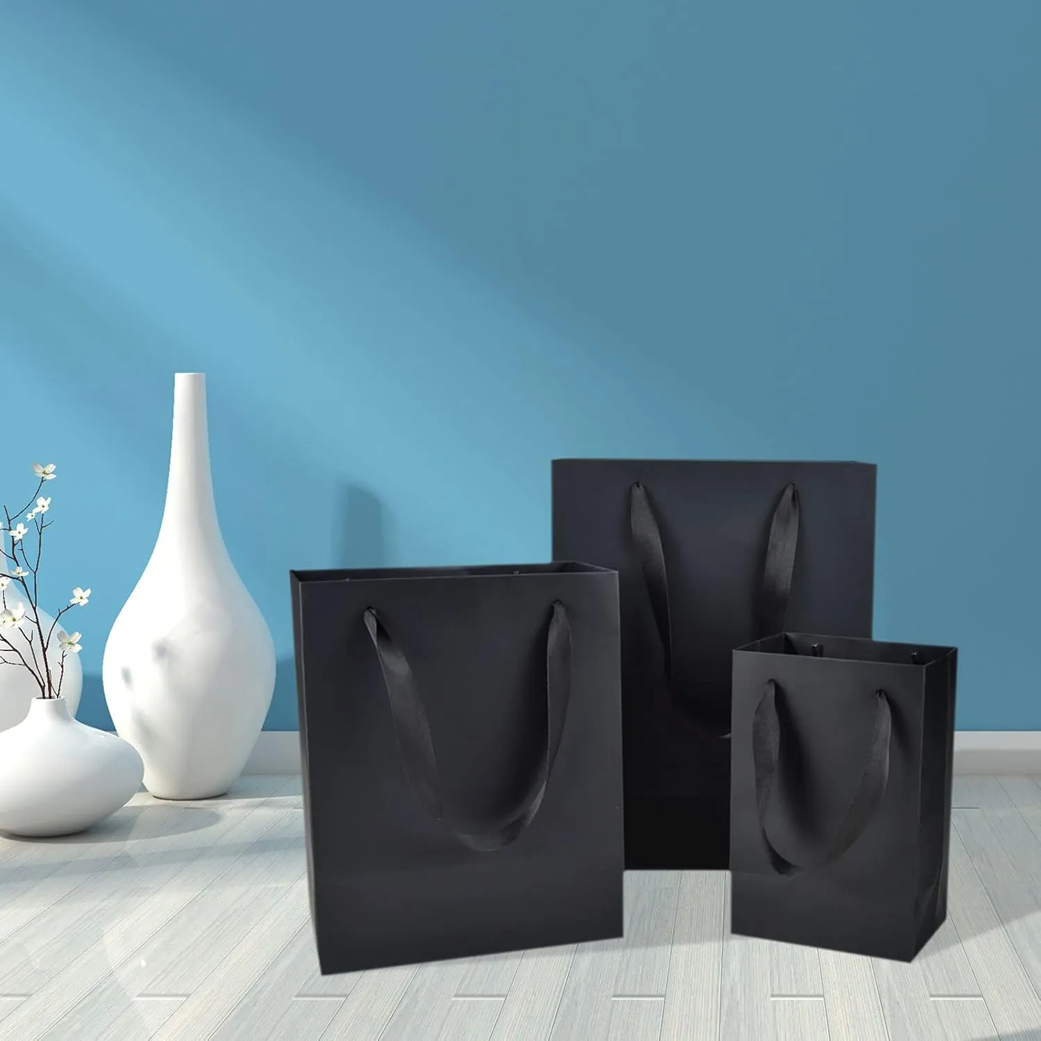 HUAPRINT Black Matte Gift Paper Bags with Handles, 30 Pack, 8x5x10 inch, Retail & Wedding Bags