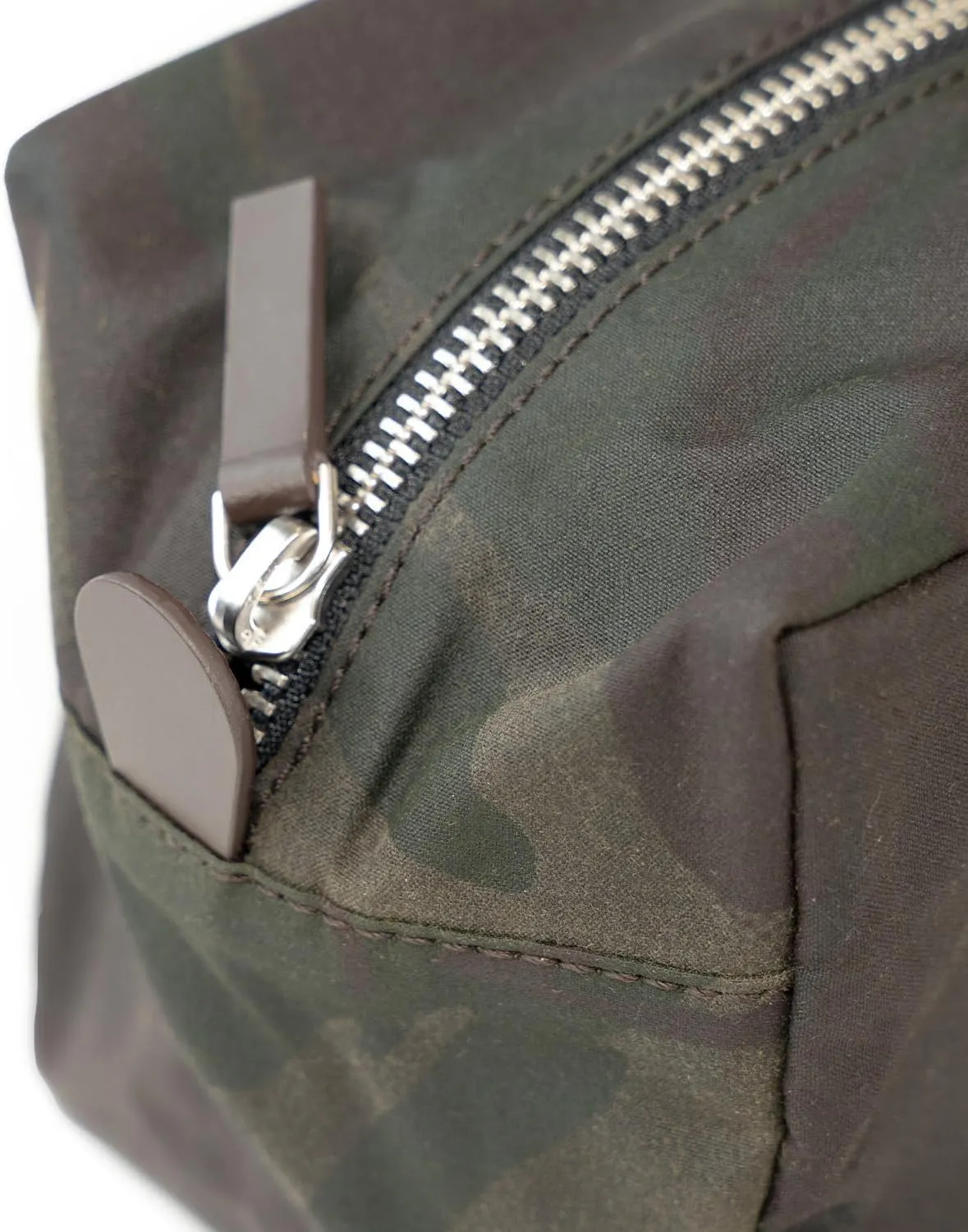 Kolo Parker Medium Weatherproof Toiletry Case, Cable Bag, Travel Pouch, Camo