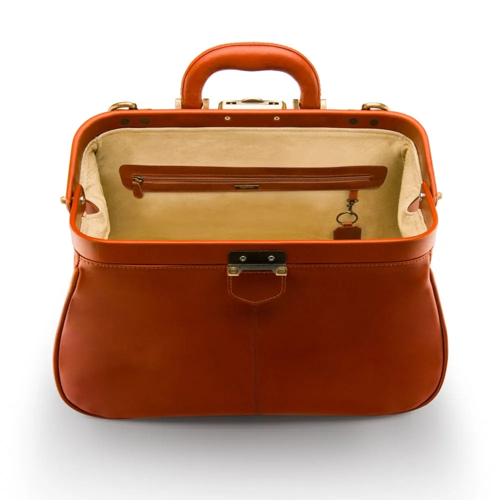 Leather Gladstone Doctor's Bag - Light Tan