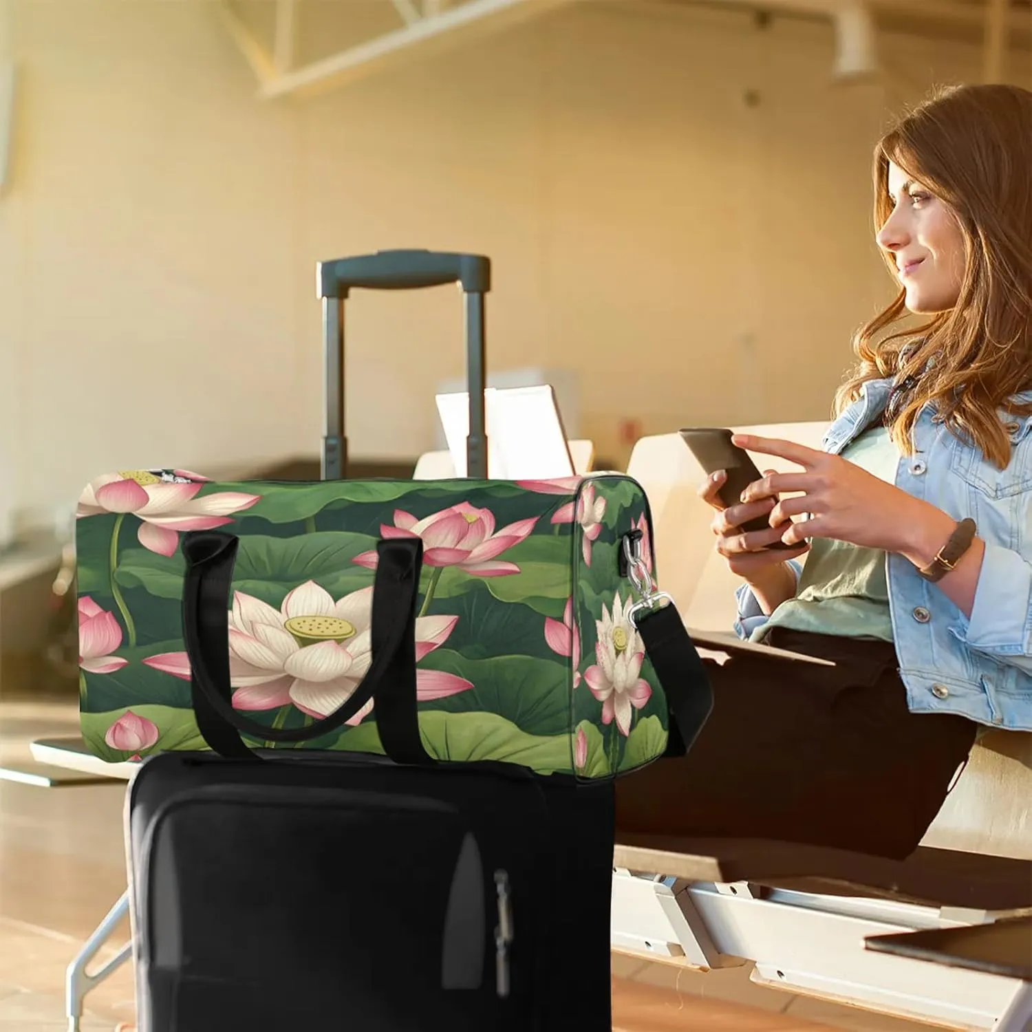 Lotus Flowers Duffle Bag for Travel, Overnight Weekend Gym Carry On Luggage Bag, Floral Travel Duffel Bag for Men Women