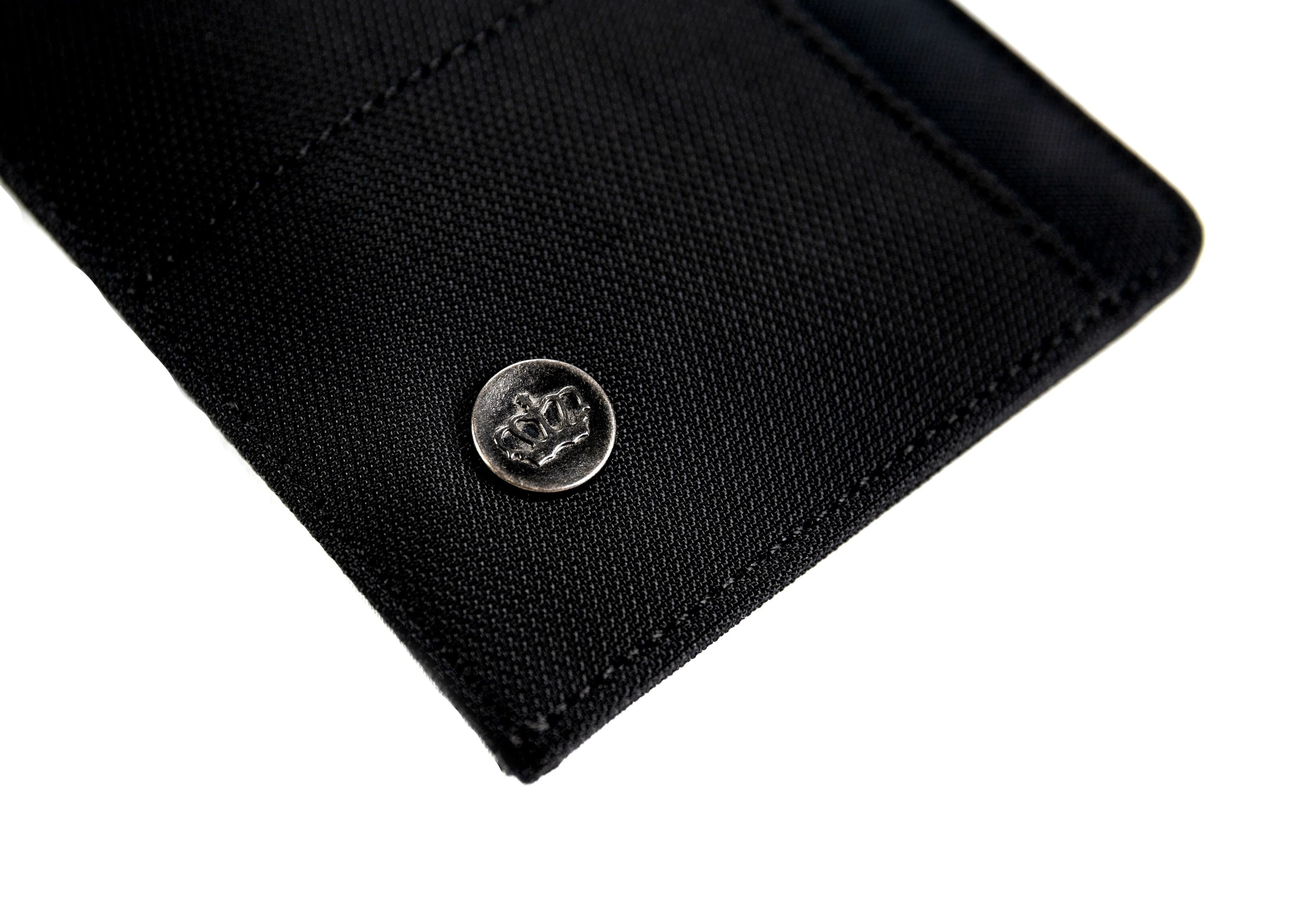 PKG Perry RFID Passport Wallet