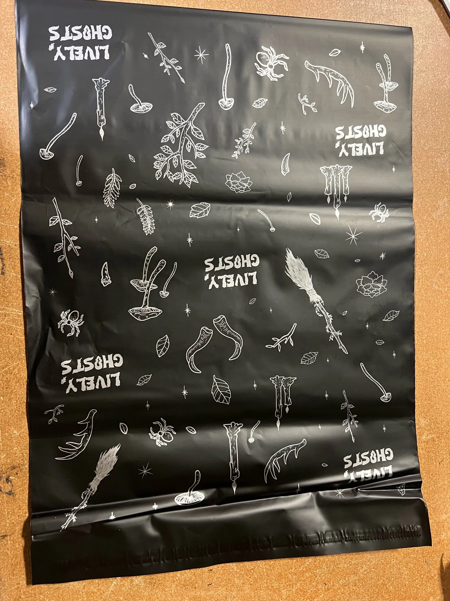 poly mailer bags 14.5*17" matte black bags with sliver design printing  - 14.5*17"