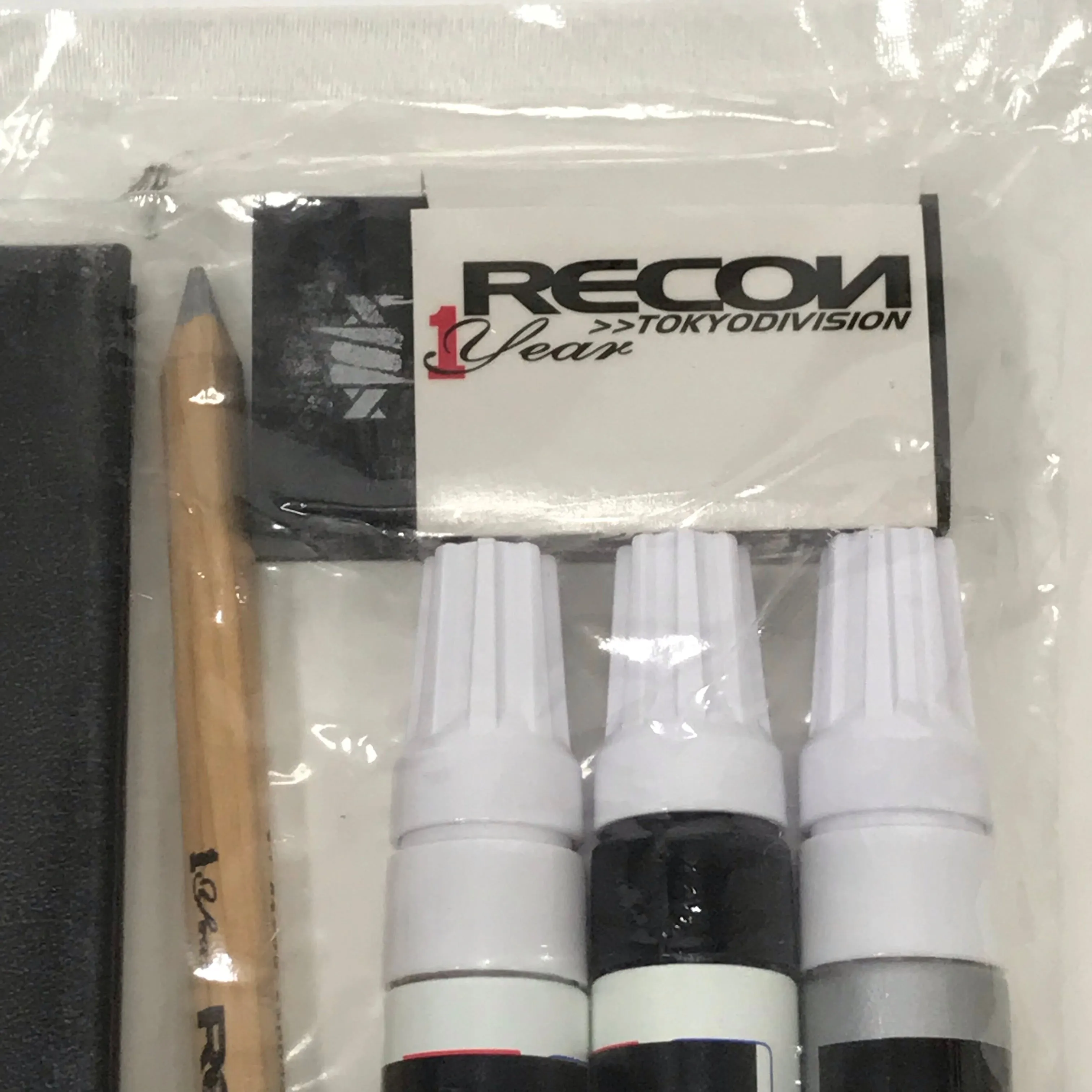 Recon (Futura   Stash) Tokyo 1st Anniversary Black Book Set