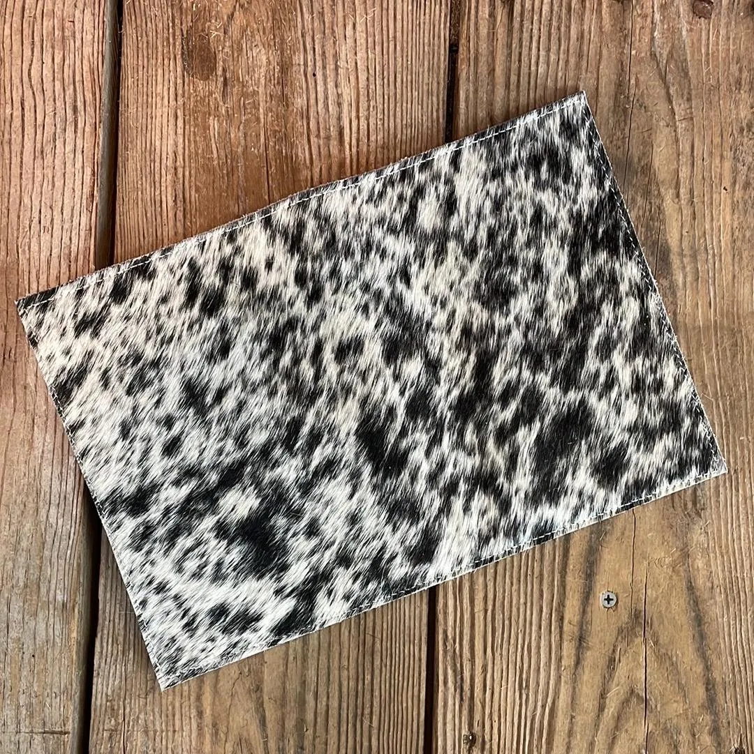 Small Notepad Cover - Black & White w/ No Embossed