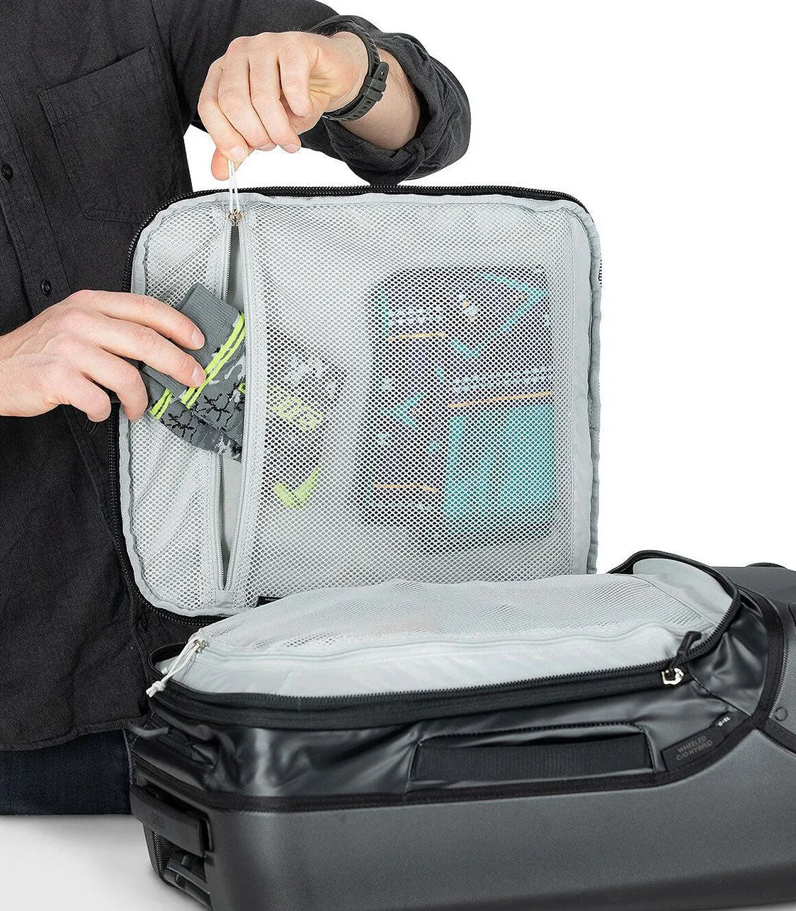 Transporter 4 Wheel Hard Hybrid Carry-On 36 5 L/22 Softcase Luggage