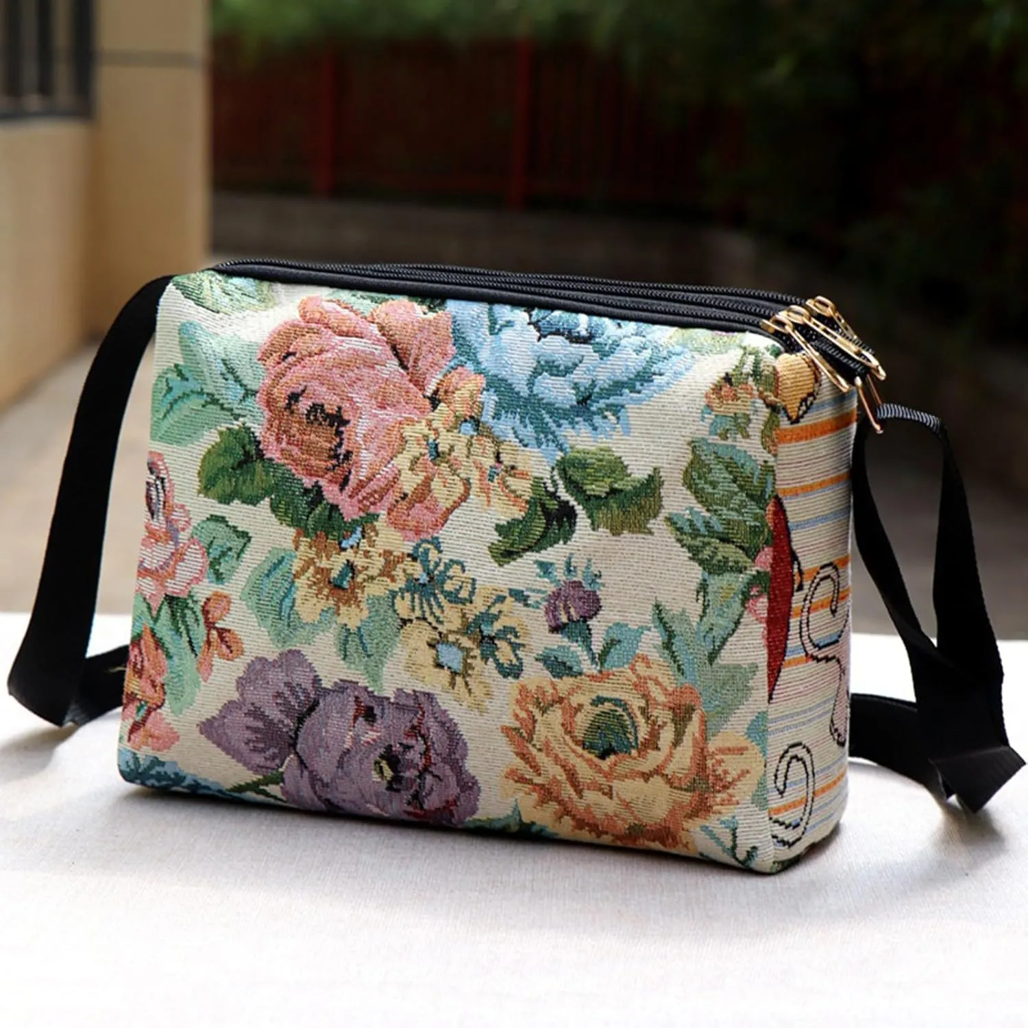Women Vintage Crossbody Bag Lightweight Butterfly/Floral Embroidery Shoulder Bag Handbag for Beach Vacation Travel